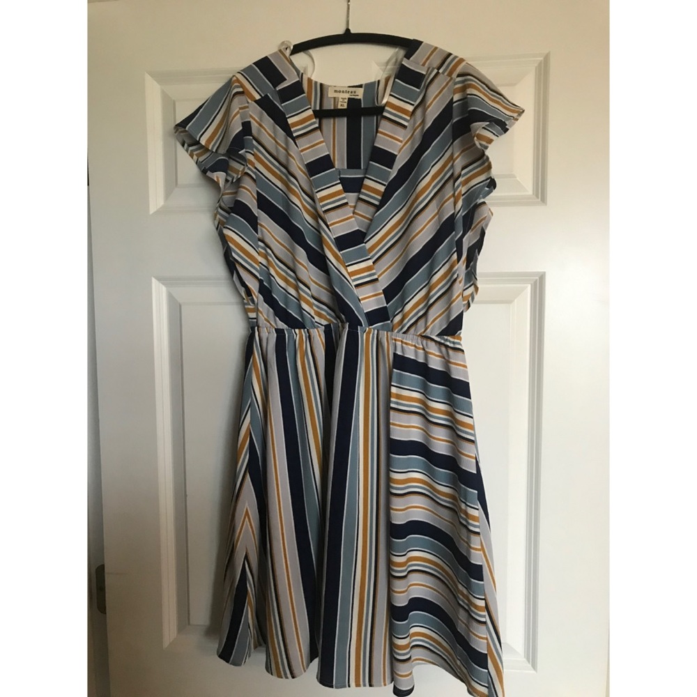 V neck dress